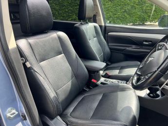 Mitsubishi Outlander PHEV GX 4HS 5-Door
