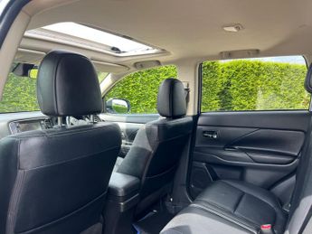 Mitsubishi Outlander PHEV GX 4HS 5-Door