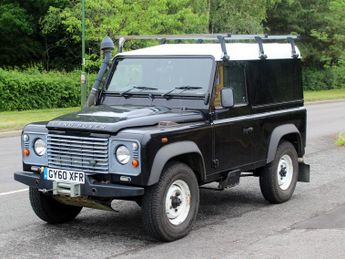 Land Rover Defender 2.4 TDCi Hard Top SUV 3dr Diesel Manual 4WD SWB  (122 bhp)
