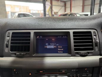 Vauxhall Vectra 1.9 CDTi 16v Elite Hatchback 5dr Diesel Automatic (186 g/km, 148