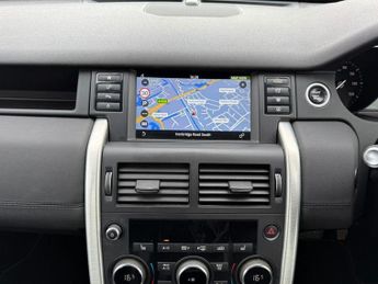 Land Rover Discovery Sport 2.0 TD4 SE Tech SUV 5dr Diesel Auto 4WD Euro 6 (s/s) (180 ps)