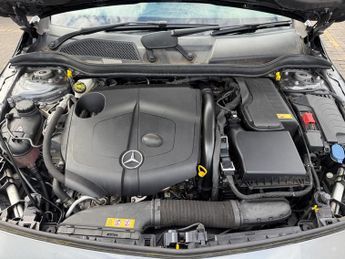 Mercedes-Benz A Class 2.1 A200d Sport (Premium) Hatchback 5dr Diesel 7G-DCT Euro 6 (s/