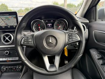 Mercedes-Benz A Class 2.1 A200d Sport (Premium) Hatchback 5dr Diesel 7G-DCT Euro 6 (s/