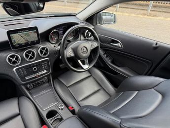Mercedes-Benz A Class 2.1 A200d Sport (Premium) Hatchback 5dr Diesel 7G-DCT Euro 6 (s/