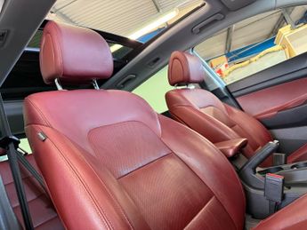 Hyundai Tucson 2.0 CRDi Premium SE SUV 5dr Diesel Manual 4WD Euro 6 (185 ps)