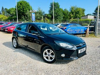 Ford Focus 1.6 Zetec Hatchback 5dr Petrol Manual Euro 5 (125 ps)