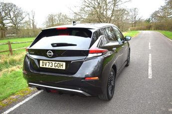 Nissan LEAF 39kWh N-Connecta Auto 5dr