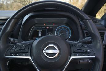 Nissan LEAF 39kWh N-Connecta Auto 5dr