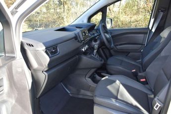 Renault Kangoo E-Tech ML19 45kWh Start Auto MWB 6dr
