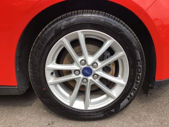 Ford Focus 1.6 TDCi Zetec Estate 5dr Diesel Manual Euro 5 (s/s) (115 ps)