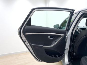 Hyundai i30 1.6 Active Auto Euro 5 5dr