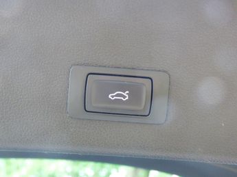 Audi A4 AVANT TDI SE TECHNIK 5-Door
