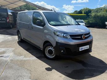 Vauxhall Vivaro L1H1 F3100 DYNAMIC S/S air conditioning 
