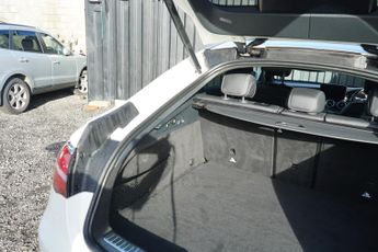 Mercedes-Benz GLC 3.0 GLC350d V6 AMG Line (Premium Plus) Coupe 5dr Diesel G-Tronic