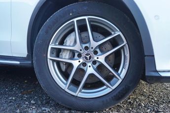 Mercedes-Benz GLC 3.0 GLC350d V6 AMG Line (Premium Plus) Coupe 5dr Diesel G-Tronic