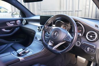 Mercedes-Benz GLC 3.0 GLC350d V6 AMG Line (Premium Plus) Coupe 5dr Diesel G-Tronic