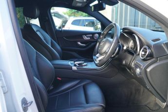 Mercedes-Benz GLC 3.0 GLC350d V6 AMG Line (Premium Plus) Coupe 5dr Diesel G-Tronic