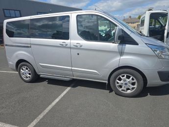 Ford Tourneo TOURNEO CUSTOM 300 LTD E-
