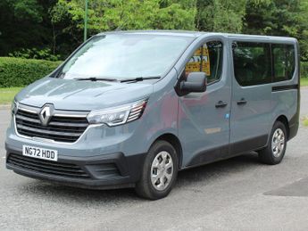 Renault Trafic 2.0 dCi 28 Business Minibus Double Cab 5dr Diesel Manual SWB Eur