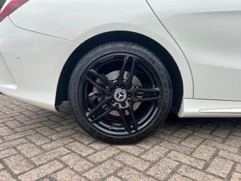 Mercedes-Benz CLA Class CLA 180 AMG LINE 4-Door