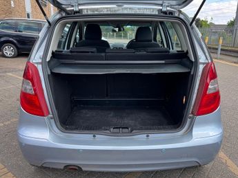 Mercedes-Benz A Class 1.5 A150 Classic SE Hatchback 5dr Petrol CVT (157 g/km, 95 bhp)