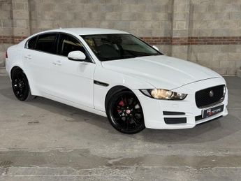 Jaguar XE 2.0d Prestige Saloon 4dr Diesel Auto Euro 6 (s/s) (180 ps)