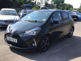 Toyota Yaris 1.5 VVT-i Design Hatchback 5dr Petrol Manual Euro 6 (111 ps)
