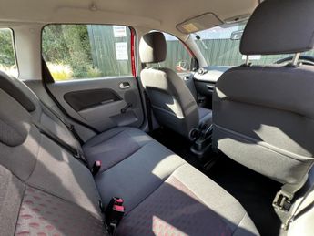 Ford Fiesta 1.4 Zetec Hatchback 5dr Petrol Manual PDI + 20 SERVICE STAMPS