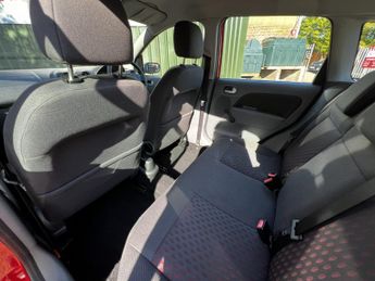 Ford Fiesta 1.4 Zetec Hatchback 5dr Petrol Manual PDI + 20 SERVICE STAMPS