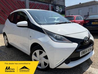 Toyota AYGO 1.0 VVT-i x-play Hatchback 5dr Petrol Manual Euro 5 Euro 5 (68 p
