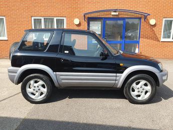 Toyota RAV-4 2.0 Freesport 3 DOOR PETROL AUTOMATIC BEST ONE AVAILABLE IN THE 