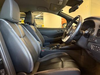 Nissan LEAF 40kWh Tekna Hatchback 5dr Electric Auto (150 ps)