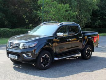 Nissan Navara 2.3 dCi Tekna Pickup Double Cab 4dr Diesel Manual 4WD Euro 6 (s/