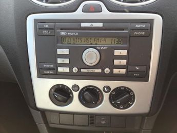 Ford Focus 1.6 LX 5dr