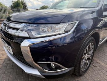 Mitsubishi Outlander 2.2 DI-D GX3 SUV 5dr Diesel Auto 4WD Euro 6 (147 ps)