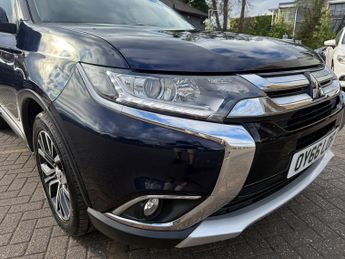 Mitsubishi Outlander 2.2 DI-D GX3 SUV 5dr Diesel Auto 4WD Euro 6 (147 ps)