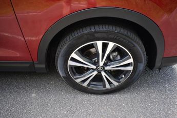 Nissan Qashqai 1.3 DIG-T N-Connecta DCT Auto Euro 6 (s/s) 5dr