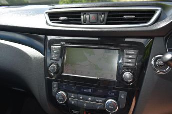 Nissan Qashqai 1.3 DIG-T N-Connecta DCT Auto Euro 6 (s/s) 5dr