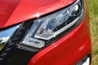 Nissan Qashqai 1.3 DIG-T N-Connecta DCT Auto Euro 6 (s/s) 5dr