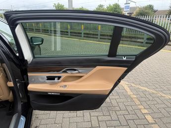 BMW 7 Series 2.0 740Le 9.2kWh Saloon 4dr Petrol Plug-in Hybrid Auto xDrive Eu