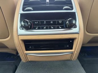 BMW 7 Series 2.0 740Le 9.2kWh Saloon 4dr Petrol Plug-in Hybrid Auto xDrive Eu