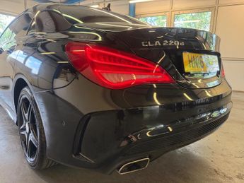 Mercedes-Benz CLA Class 2.1 CLA220d AMG Sport Coupe 4dr Diesel 7G-DCT Euro 6 (s/s) (177 