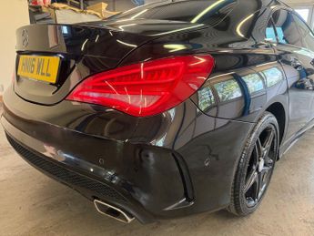 Mercedes-Benz CLA Class 2.1 CLA220d AMG Sport Coupe 4dr Diesel 7G-DCT Euro 6 (s/s) (177 