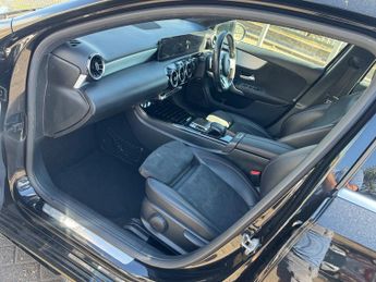 Mercedes-Benz A Class 1.3 A200 AMG Line (Executive) Hatchback 5dr Petrol 7G-DCT Euro 6