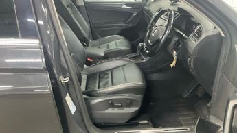 Volkswagen Tiguan 2.0 BiTDI BlueMotion Tech SEL SUV 5dr Diesel DSG 4Motion Euro 6 