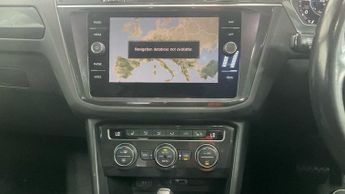 Volkswagen Tiguan 2.0 BiTDI BlueMotion Tech SEL SUV 5dr Diesel DSG 4Motion Euro 6 