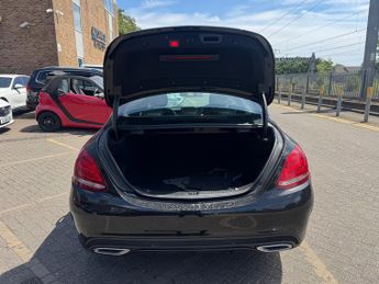 Mercedes-Benz C Class 2.1 C220d AMG Line Saloon 4dr Diesel 7G-Tronic+ Euro 6 (s/s) (17