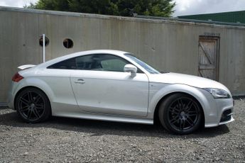 Audi TT 2.0 TDI Black Edition Coupe 3dr Diesel S Tronic quattro Euro 5 (