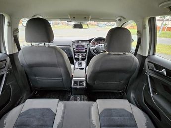 Volkswagen Golf 1.4L TSI-AUTOMATIC-ULEZ/CAZ PASS-FREE 15MONTHS GOLD WARRANTY & 1