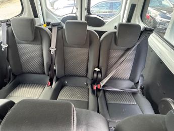 Ford Transit Custom 2.0 320 EcoBlue Trend Kombi Double Cab 5dr Diesel Manual L2 H1 E